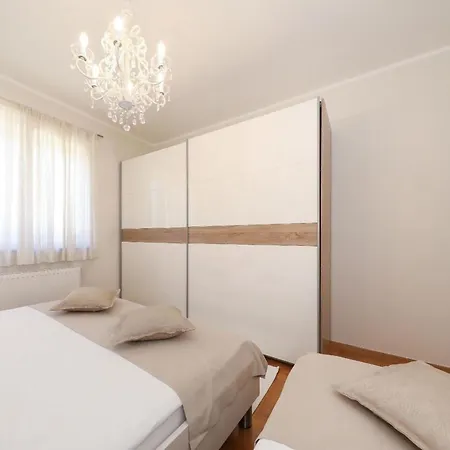 Bella Mit Privatem Pool In Der Nahe Von Zadar Casa vacanze *