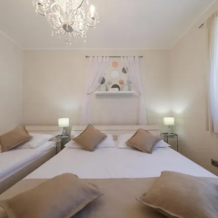 Casa vacanze Bella Mit Privatem Pool In Der Nahe Von Zadar