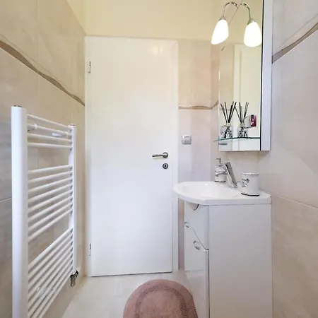 Bella Mit Privatem Pool In Der Nahe Von Zadar Casa vacanze